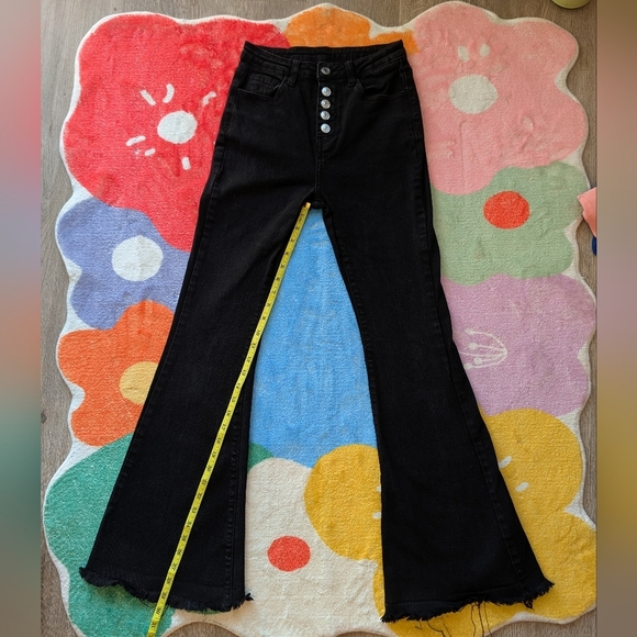 🖤 Black Flare Jeans - Picture 1 of 4